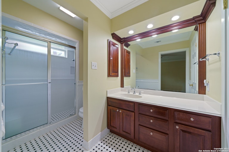 Photo 17 of 29 - 2035 Morning Dove St, San Antonio, TX 78232