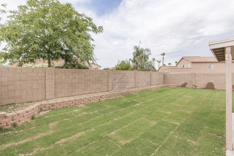 Photo 21 of 21 - 15000 W Honeysuckle Ln, Surprise, AZ 85374