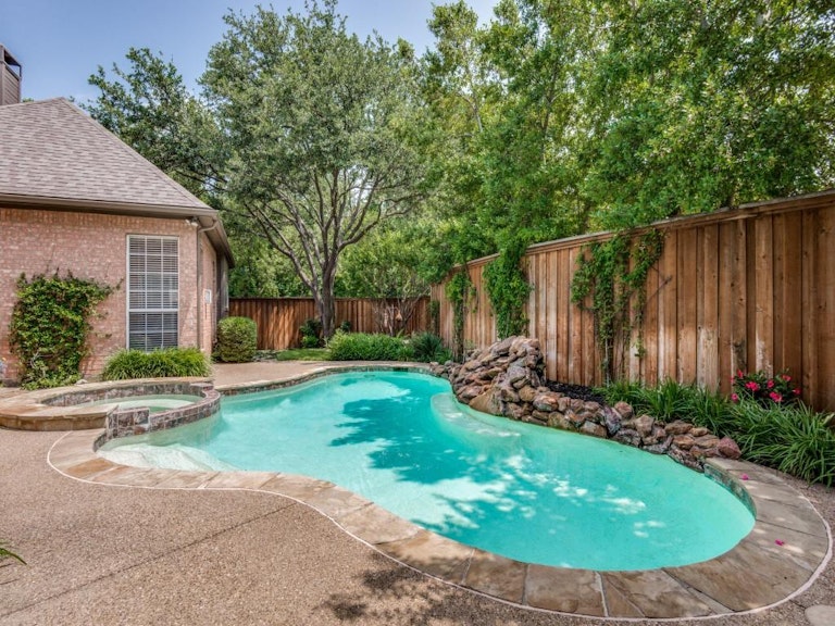Photo 34 of 36 - 6205 Wittmore Pl, Plano, TX 75093