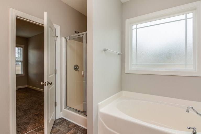 Photo 11 of 27 - 92 Poston Ct, Benson, NC 27504