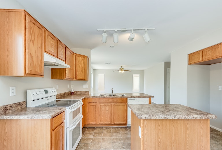 Photo 6 of 30 - 4938 W Desert Dr, Laveen, AZ 85339