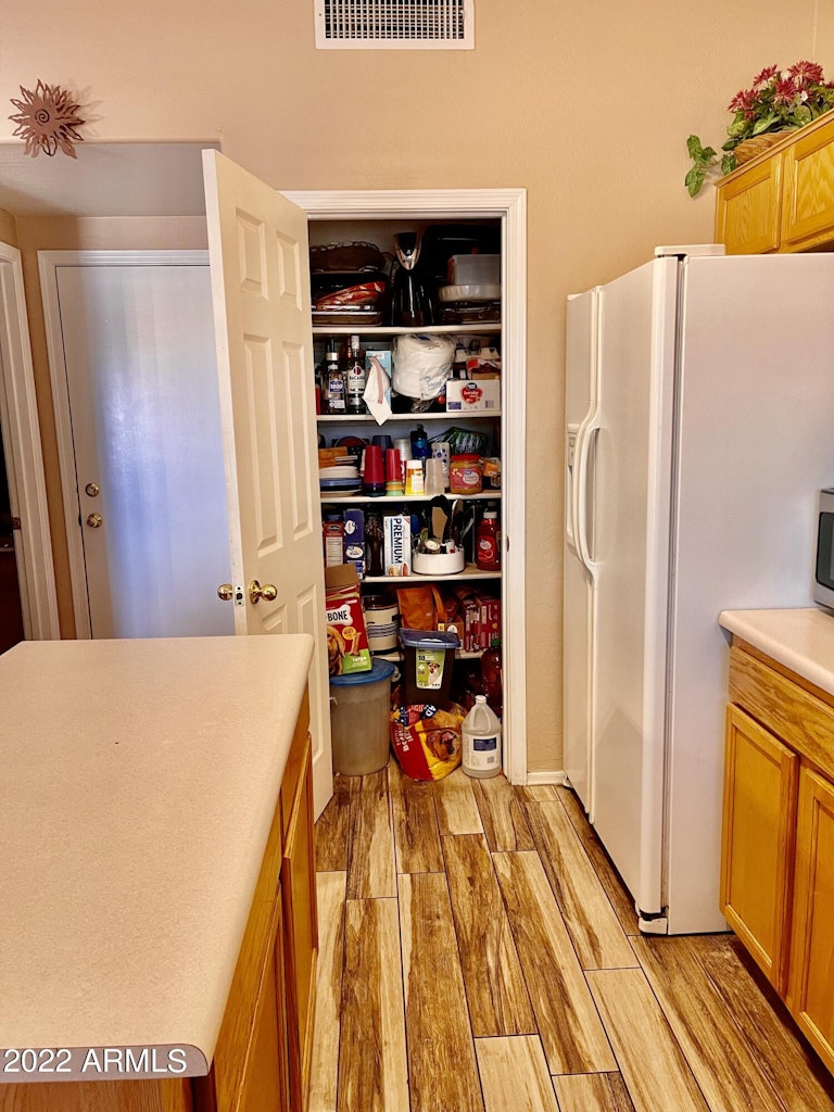 Photo 4 of 32 - 14450 N 132nd Dr, Surprise, AZ 85379