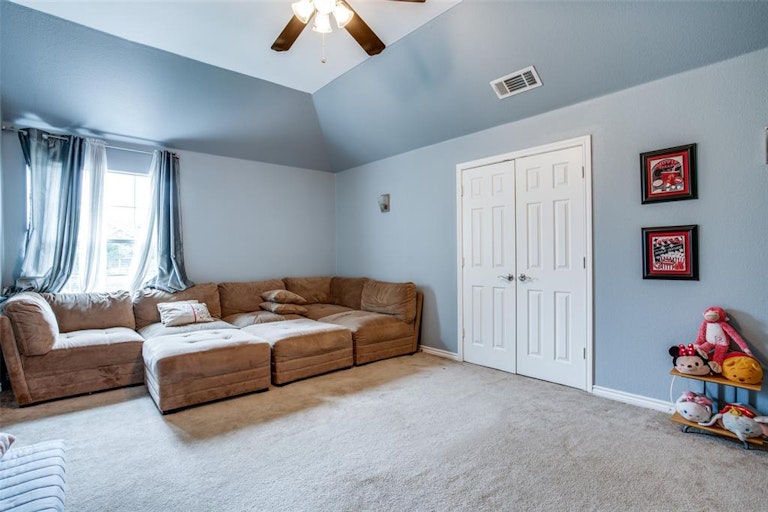 Photo 23 of 38 - 5803 Lone Rock Rd, Frisco, TX 75036