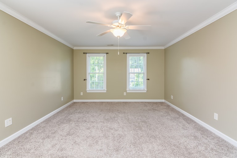 Photo 11 of 26 - 3917 Elmswick Ct, Apex, NC 27539