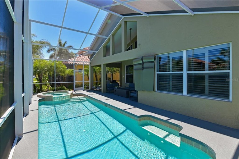 Photo 34 of 51 - 304 9th Ave E, Palmetto, FL 34221