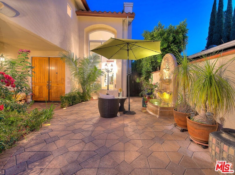 Photo 8 of 54 - 14826 Otsego St, Sherman Oaks, CA 91403
