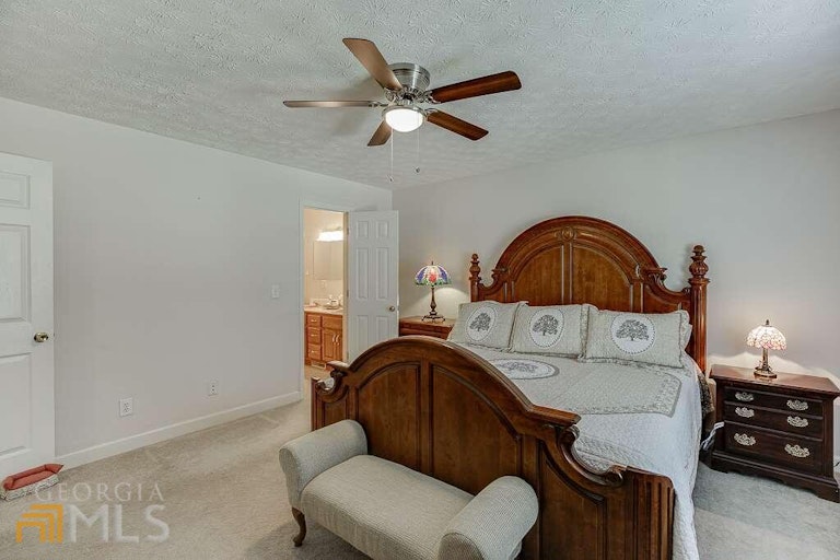 Photo 20 of 36 - 6483 Wildwood Trl, Flowery Branch, GA 30542