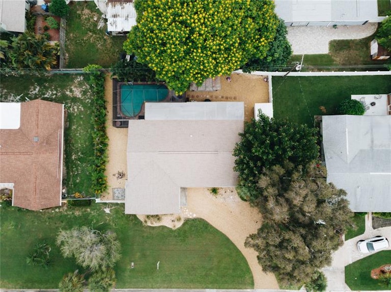 Photo 2 of 23 - 4339 50th Ave S, Saint Petersburg, FL 33711