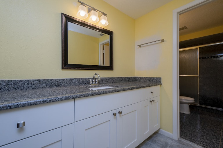 Photo 29 of 37 - 3909 Rosedale Dr, Brandon, FL 33511