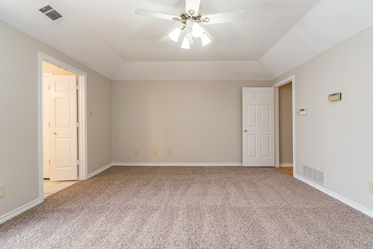 Photo 24 of 36 - 1721 Knob Hill Dr, Garland, TX 75043