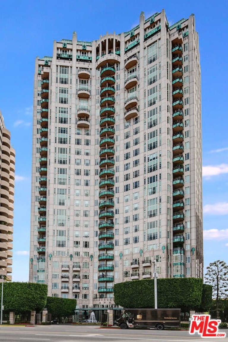 Photo 26 of 26 - 10580 Wilshire Blvd #7SW, Los Angeles, CA 90024