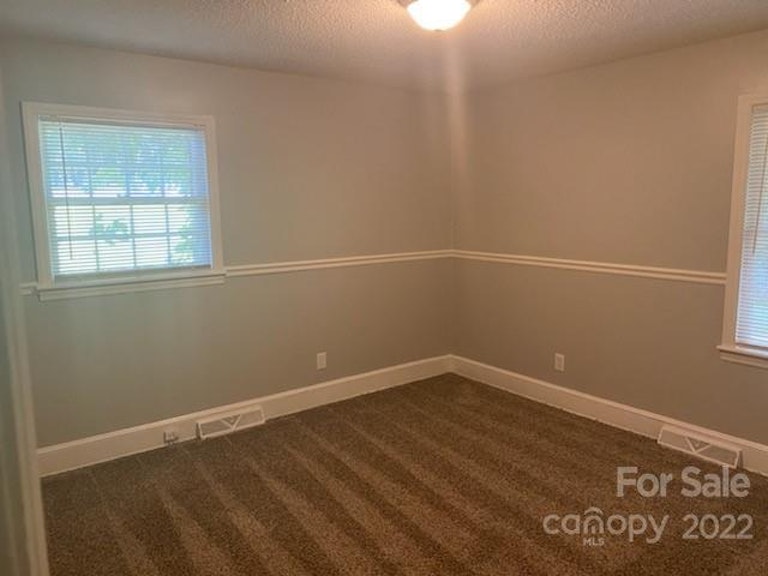 Photo 13 of 23 - 933 Clanton Rd, Charlotte, NC 28217