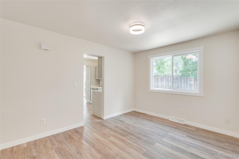 Photo 9 of 36 - 10731 W 104th Ave, Broomfield, CO 80021