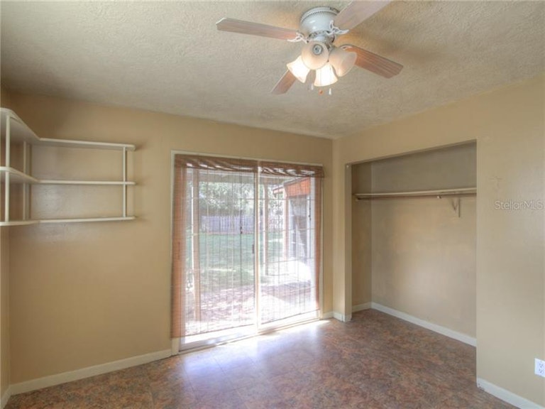 Photo 15 of 23 - 111 Volusia Dr, Winter Haven, FL 33884