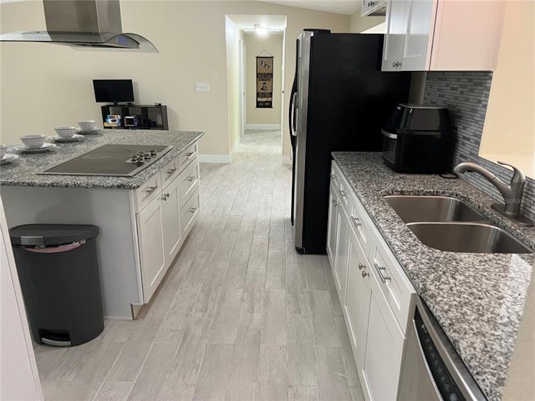 Photo 12 of 17 - 10542 Mary Lou Dr, Orlando, FL 32825