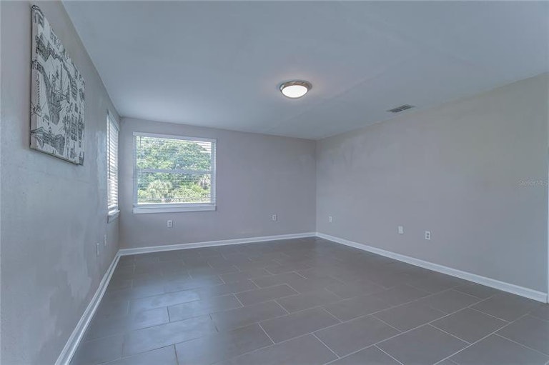 Photo 25 of 49 - 2105 Dartmouth Dr, Holiday, FL 34691