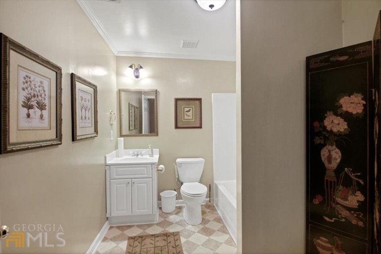 Photo 51 of 88 - 2484 Crescent Moon Ln, Snellville, GA 30078