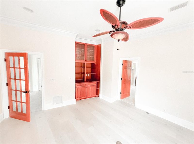 Photo 32 of 33 - 12804 Harborwood Dr, Largo, FL 33774