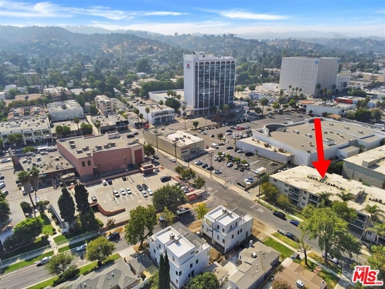 Photo 27 of 27 - 4501 Cedros Ave #324, Sherman Oaks, CA 91403