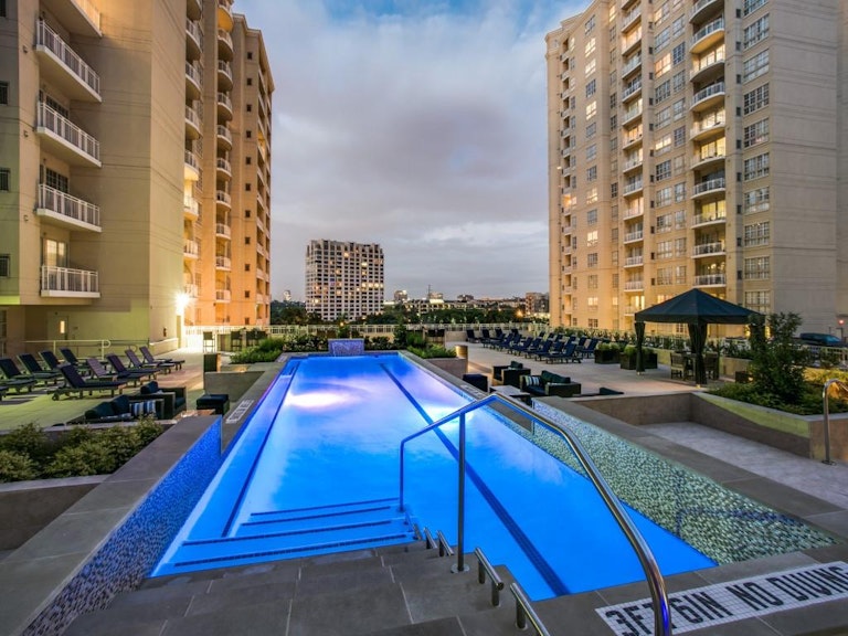 Photo 24 of 33 - 3225 Turtle Creek Blvd #1429, Dallas, TX 75219