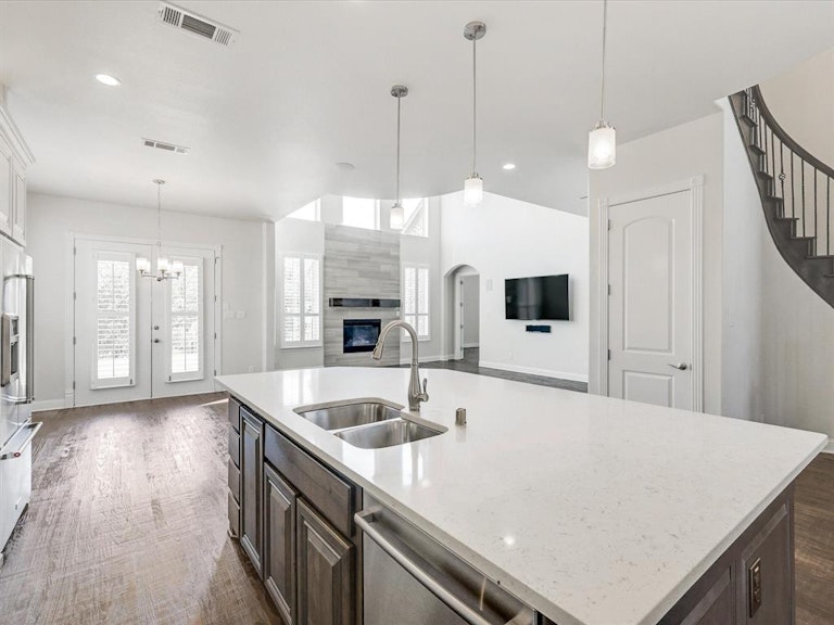 Photo 11 of 39 - 11121 Smoky Oak Ct, Argyle, TX 76226