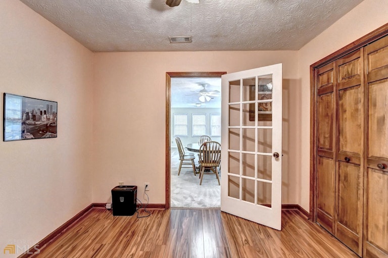 Photo 24 of 47 - 658 Shiloh Ct, Lawrenceville, GA 30044
