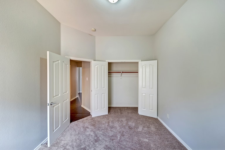 Photo 22 of 26 - 12601 Sweet Bay Dr, Euless, TX 76040