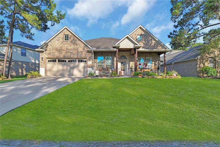 Photo 1 of 38 - 8702 Malardcrest Dr, Humble, TX 77346