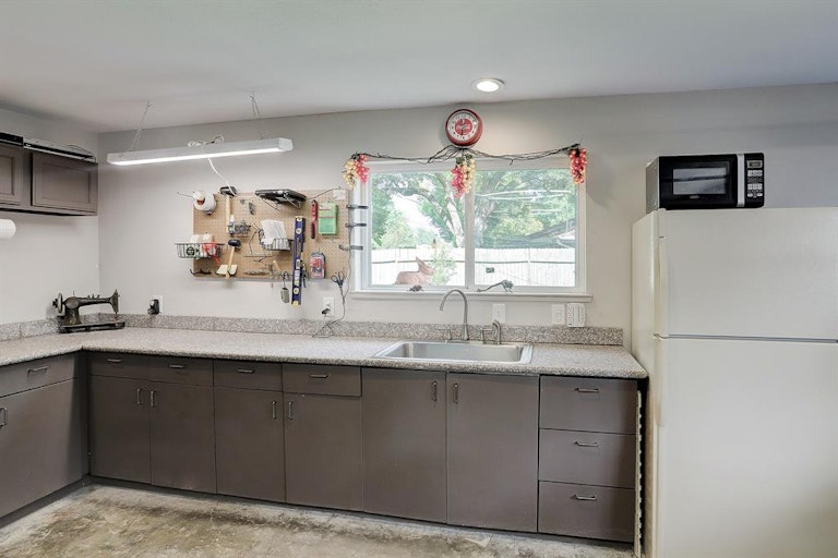 Photo 23 of 23 - 5414 Indigo St, Houston, TX 77096