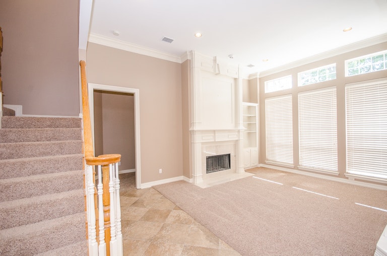 Photo 34 of 43 - 2206 Club Creek Cir, Garland, TX 75043