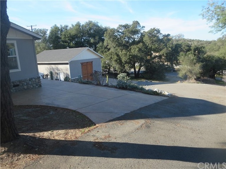 Photo 5 of 35 - 47280 Rainbow Oaks Dr, Temecula, CA 92592