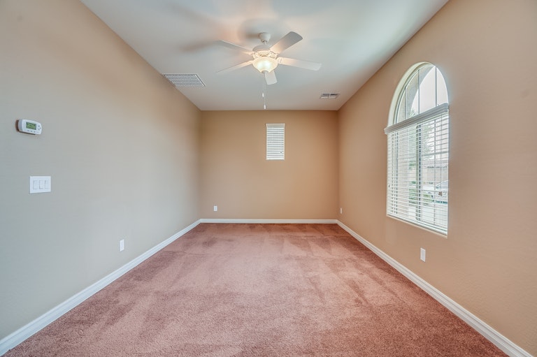 Photo 23 of 25 - 658 W Yellow Wood Ave, San Tan Valley, AZ 85140