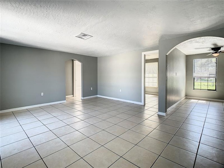 Photo 28 of 54 - 10136 Brandywine Ln, Port Richey, FL 34668