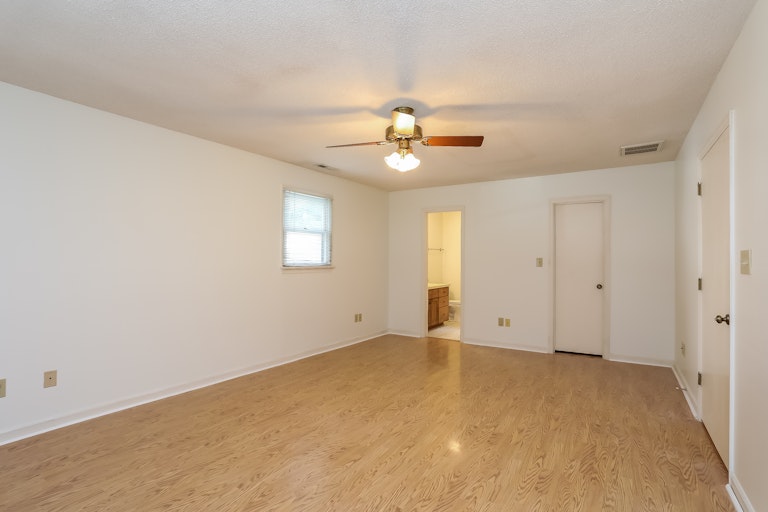 Photo 13 of 24 - 7240 Mine Shaft Rd, Raleigh, NC 27615