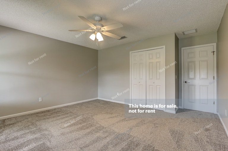 Photo 15 of 33 - 3000 Havengate Dr, Green Cove Springs, FL 32043