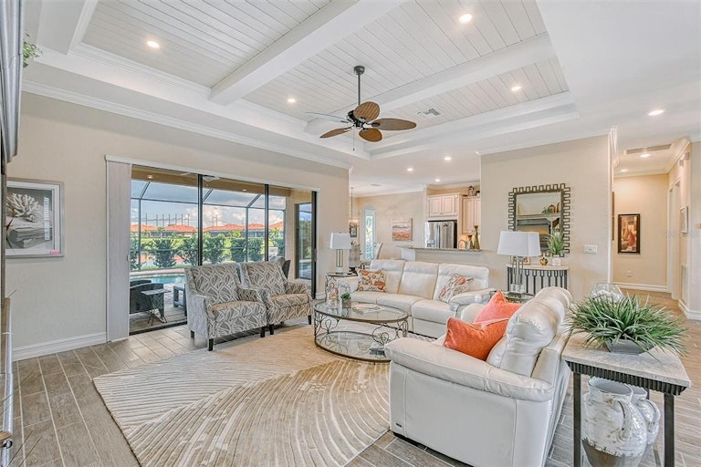 Photo 5 of 94 - 704 Moorings Way, Bradenton, FL 34212