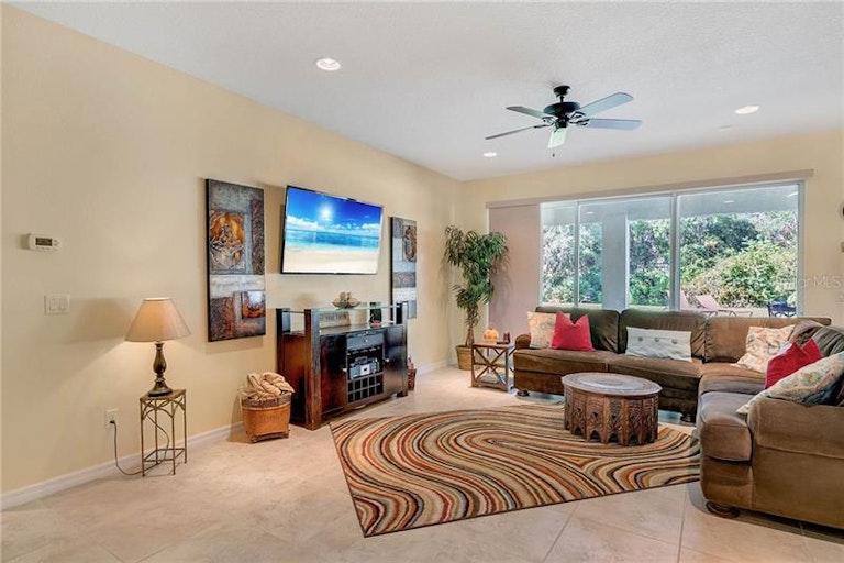 Photo 6 of 25 - 1343 Bella Tuscany Cv, Longwood, FL 32750