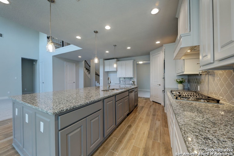 Photo 11 of 40 - 5389 Hartley Sq, Schertz, TX 78108