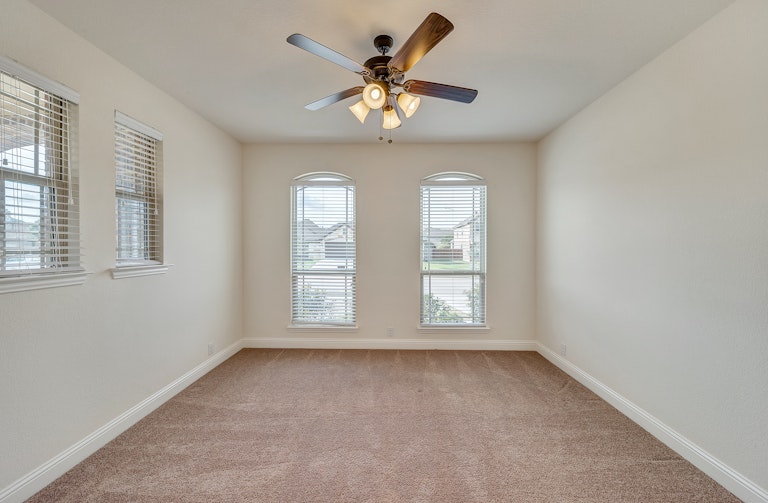 Photo 21 of 33 - 1204 Barberry Dr, Burleson, TX 76028
