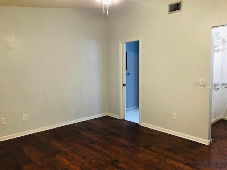 Photo 13 of 26 - 43 Bayside Dr, Palm Coast, FL 32137