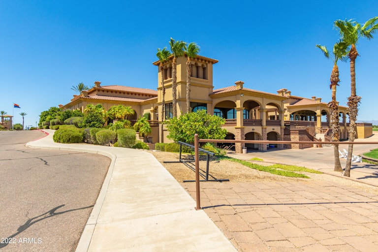 Photo 39 of 41 - 6836 S St Andrews Way, Gilbert, AZ 85298