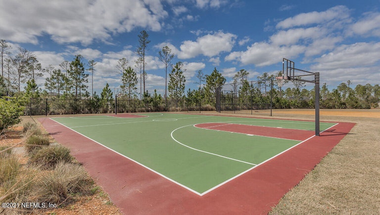 Photo 30 of 47 - 66020 Edgewater Dr, Yulee, FL 32097