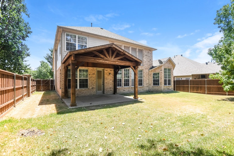 Photo 7 of 27 - 3625 Jennifer Dr, Flower Mound, TX 75022