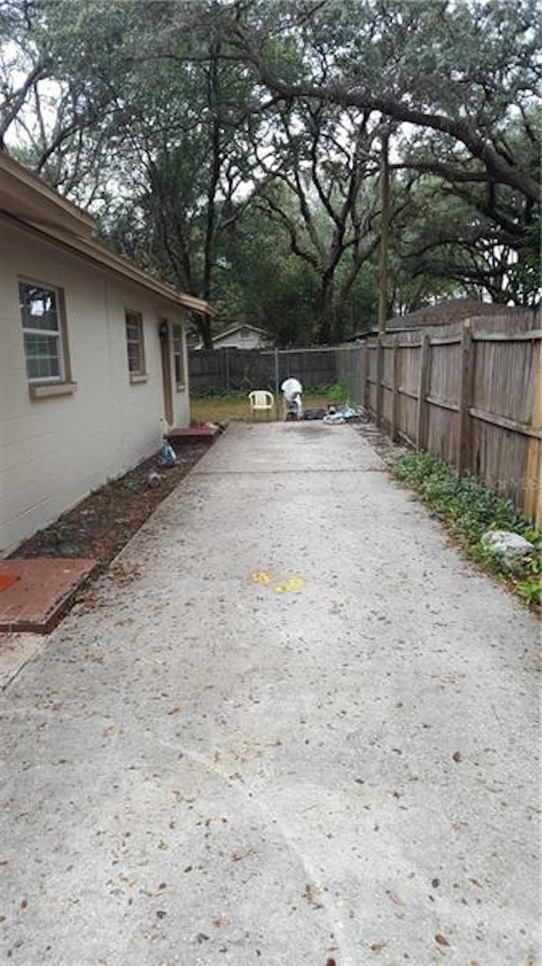 Photo 7 of 7 - 10106 N 10th St, Tampa, FL 33612