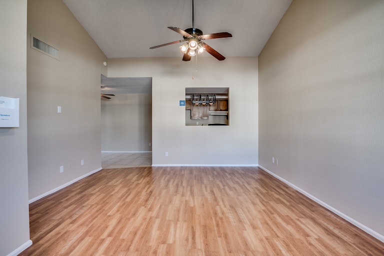 Photo 10 of 23 - 2929 E Broadway Rd #91, Mesa, AZ 85204