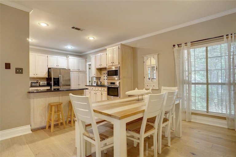 Photo 15 of 38 - 1506 Cat Mountain Trl, Keller, TX 76248