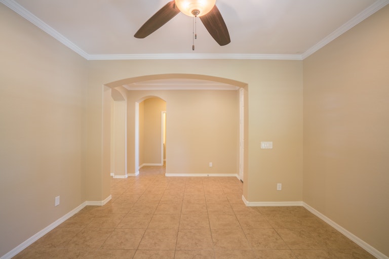 Photo 11 of 27 - 2410 N Legend Trl, Buckeye, AZ 85396