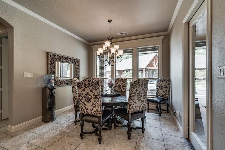 Photo 23 of 39 - 3911 Shiloh Trl, Midlothian, TX 76065
