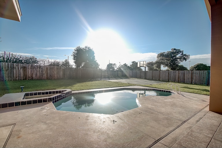 Photo 29 of 33 - 22 Moor Green Ct, Ocoee, FL 34761