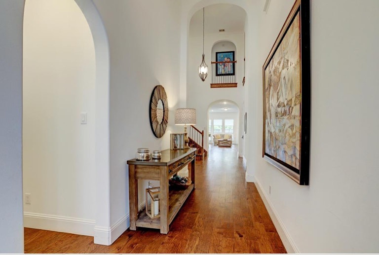 Photo 6 of 22 - 111 Tadpole Ct, Tomball, TX 77375